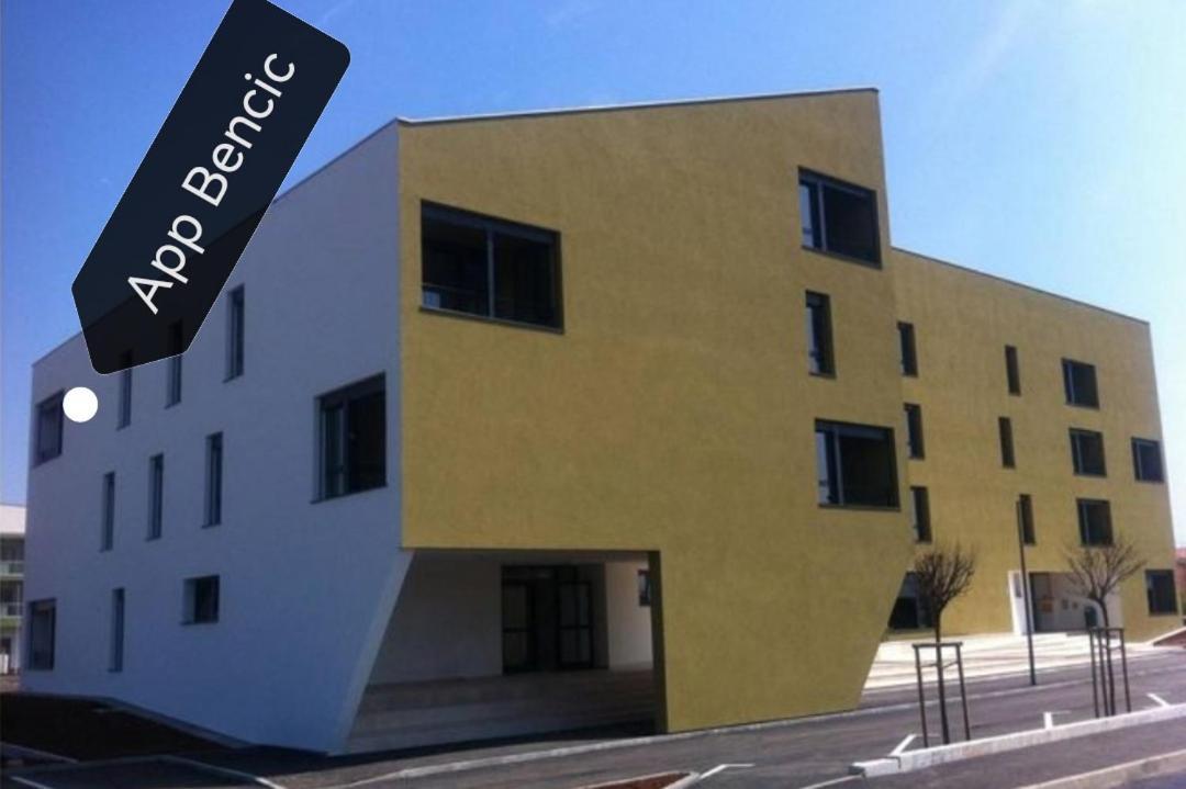אומאג Apartment Bencic חדר תמונה
